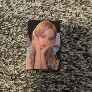 Official Yuqi idle* Flare Version Photocard